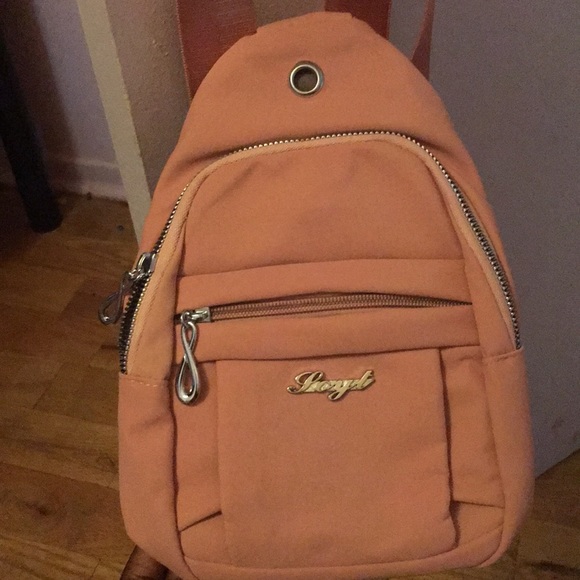 Fannypack - Picture 1 of 3